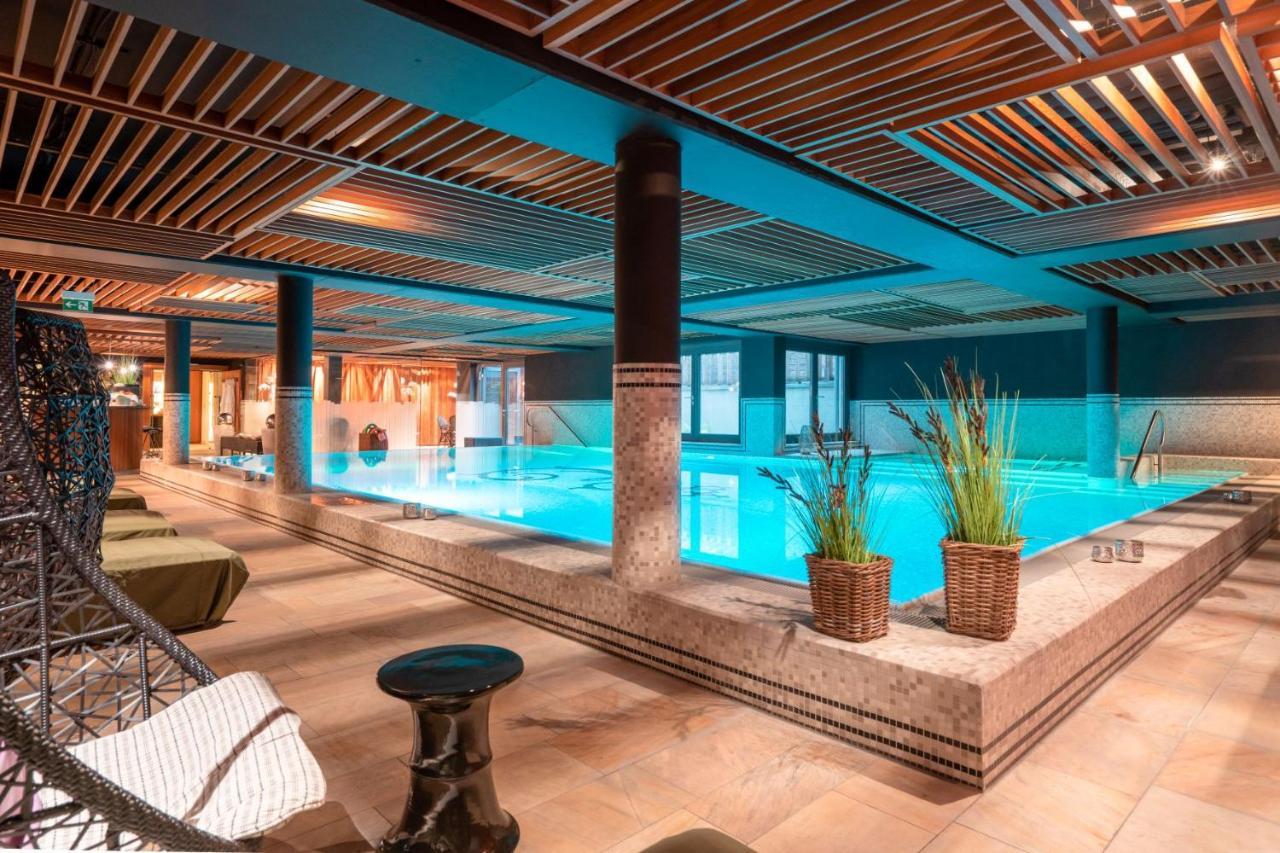 Hotel-Restaurant Erbprinz Етлинген Екстериор снимка The spa at the Hotel de la Tour