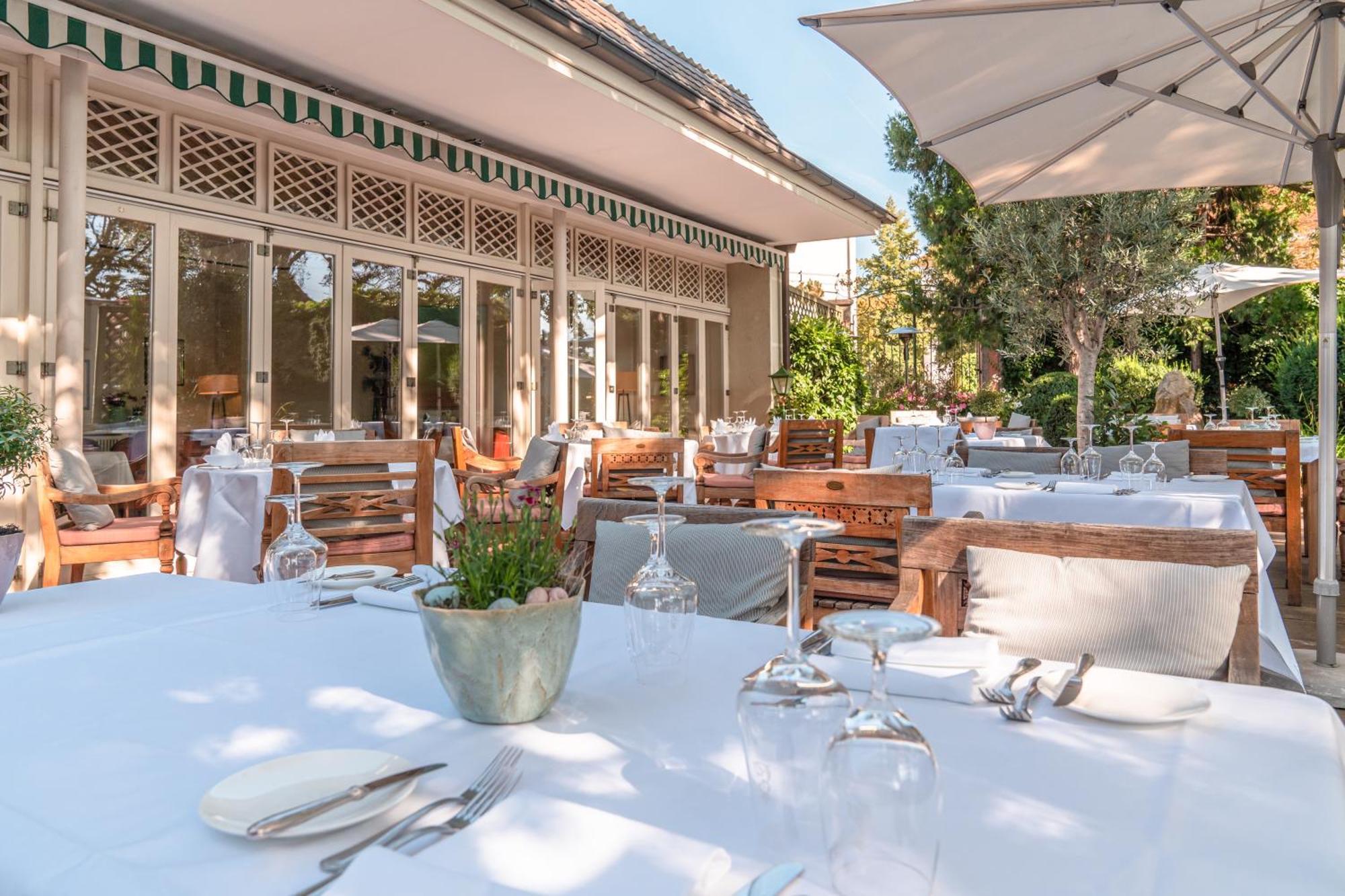 Hotel-Restaurant Erbprinz Етлинген Екстериор снимка